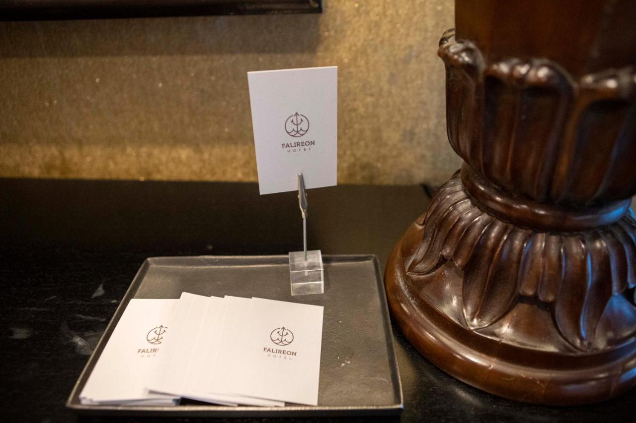Falireon Hotel アテネ エクステリア 写真
