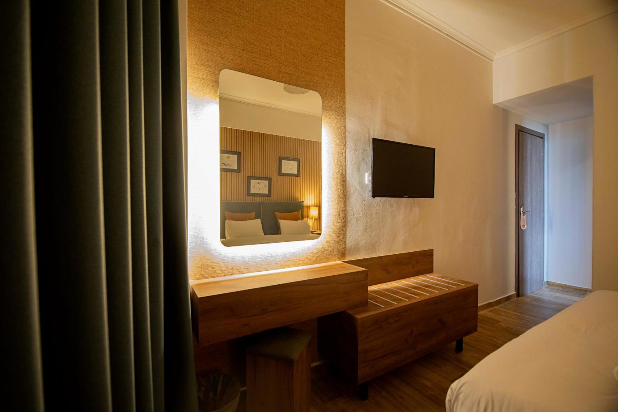 Falireon Hotel アテネ エクステリア 写真